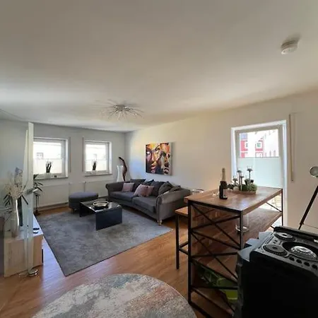 Tolle In Apartment