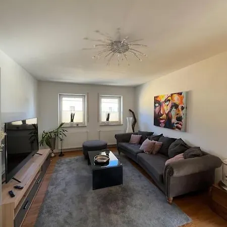 Tolle In Apartment